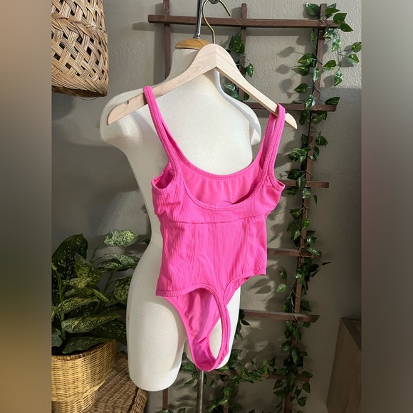 ▫️For love and Lemons Ribbed Scoop Neck Bodysuit Sz S - Picture 6 of 8